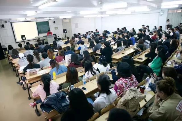 講座現(xiàn)場.jpg